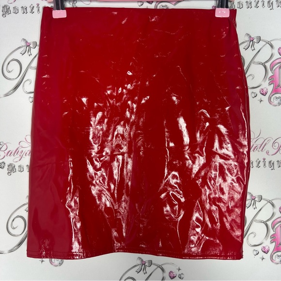 Boohoo skirt wet look faux leather red sexy fire engine red tight bodycon mini - Picture 6 of 8